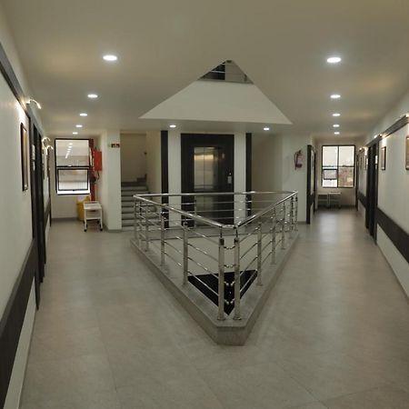 Hotel Lotus Chandrapur Εξωτερικό φωτογραφία