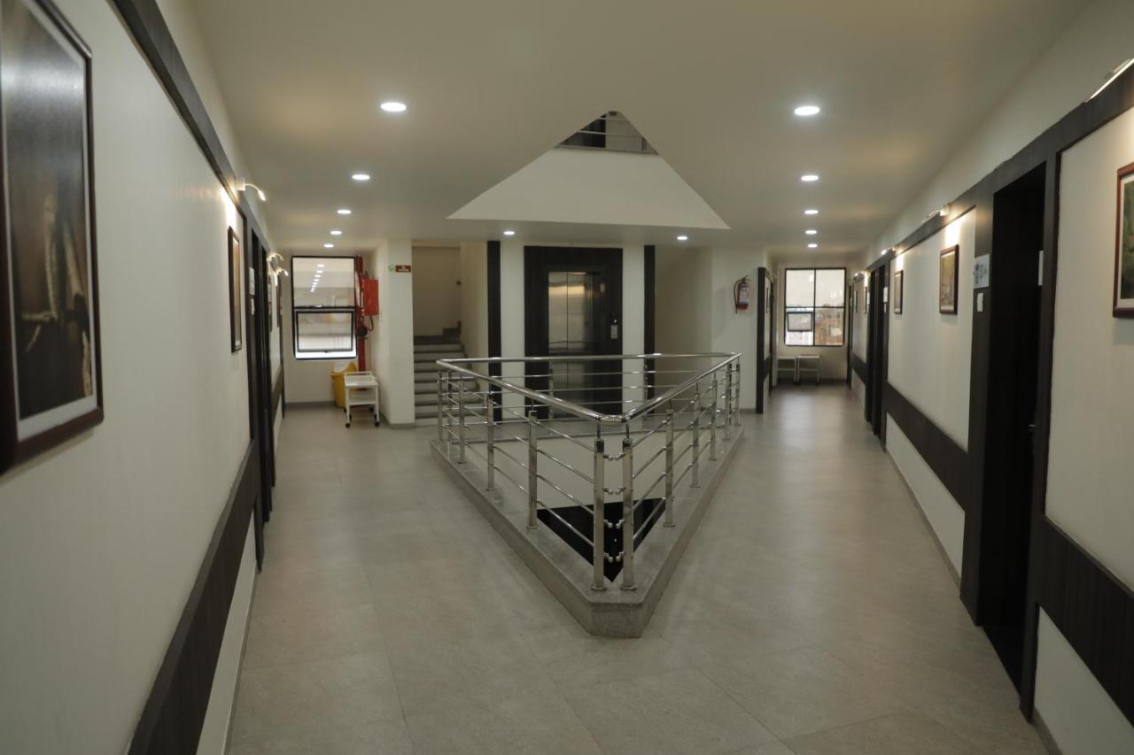 Hotel Lotus Chandrapur Εξωτερικό φωτογραφία