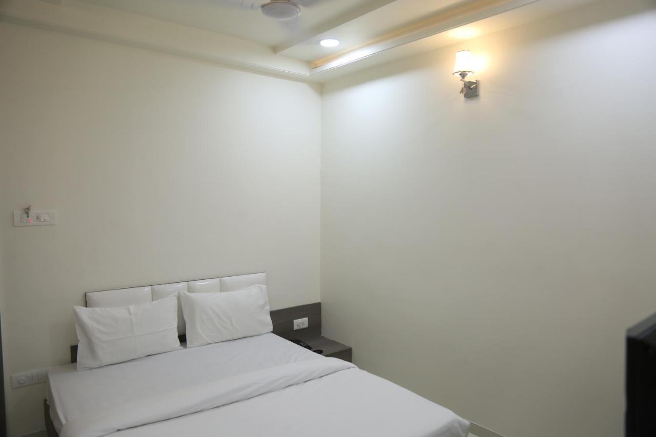 Hotel Lotus Chandrapur Εξωτερικό φωτογραφία
