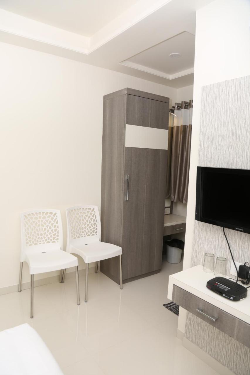 Hotel Lotus Chandrapur Εξωτερικό φωτογραφία